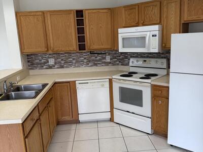 8037 Carnoustie Place, Port Saint Lucie, FL 34986