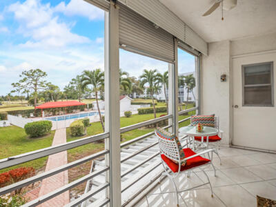 6850 10th Avenue N, Lake Worth, FL 33467