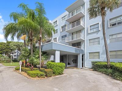 480 Executive Center Drive, West Palm Beach, FL 33401