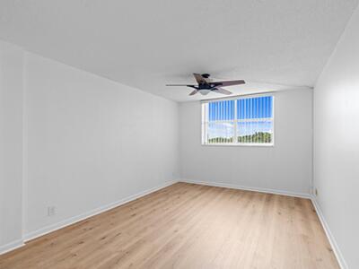 480 Executive Center Drive, West Palm Beach, FL 33401