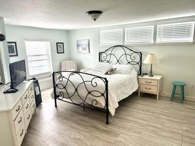 211 Orange Avenue, Fort Pierce, FL 34950