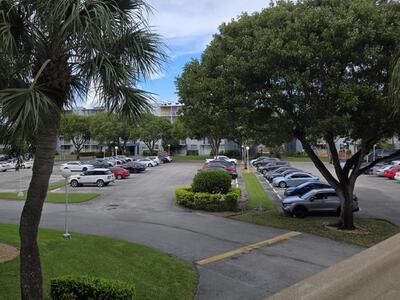 500 Executive Center Drive, West Palm Beach, FL 33401