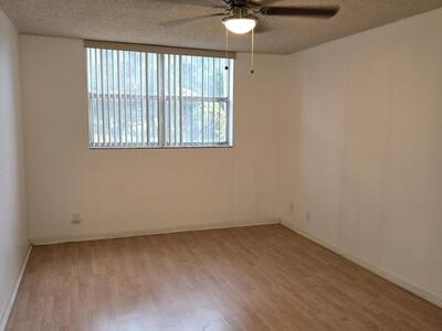 500 Executive Center Drive, West Palm Beach, FL 33401