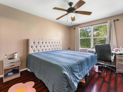 380 SW 122nd Avenue, Pembroke Pines, FL 33025