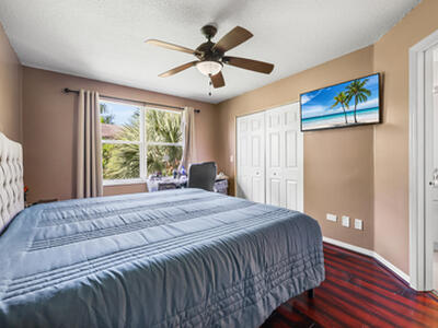 380 SW 122nd Avenue, Pembroke Pines, FL 33025