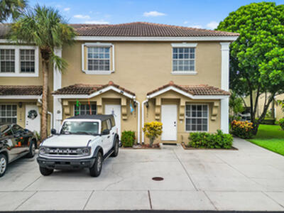 380 SW 122nd Avenue, Pembroke Pines, FL 33025