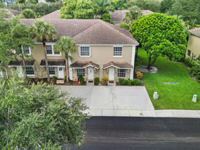 380 SW 122nd Avenue, Pembroke Pines, FL 33025