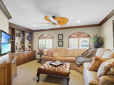 222 Legendary Circle, Palm Beach Gardens, FL 33418