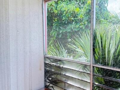 27 Golfs Edge, West Palm Beach, FL 33417