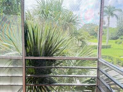 27 Golfs Edge, West Palm Beach, FL 33417