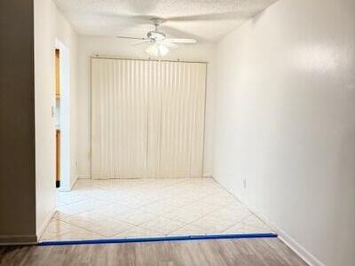 27 Golfs Edge, West Palm Beach, FL 33417