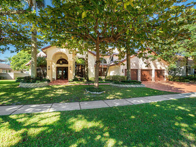 4407 Woodfield Boulevard