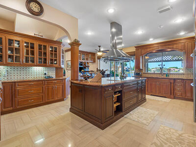 4407 Woodfield Boulevard, Boca Raton, FL 33434