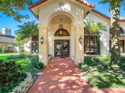 4407 Woodfield Boulevard, Boca Raton, FL 33434