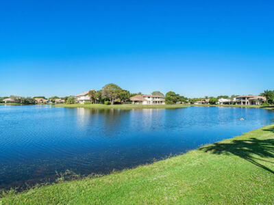 4407 Woodfield Boulevard, Boca Raton, FL 33434