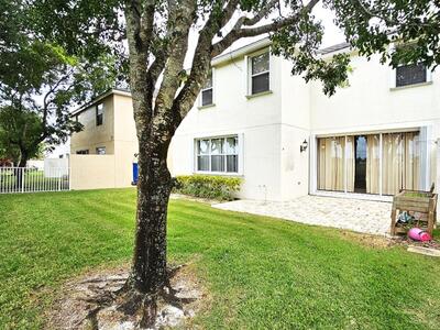 169 Berenger Walk, Royal Palm Beach, FL 33414