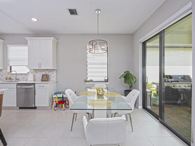 833 SE Courances Drive, Port Saint Lucie, FL 34984