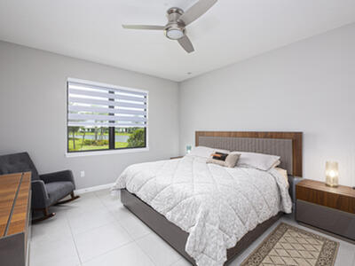 833 SE Courances Drive, Port Saint Lucie, FL 34984