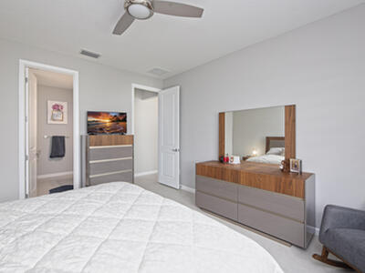 833 SE Courances Drive, Port Saint Lucie, FL 34984