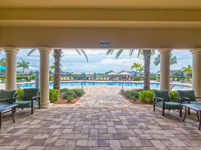 833 SE Courances Drive, Port Saint Lucie, FL 34984