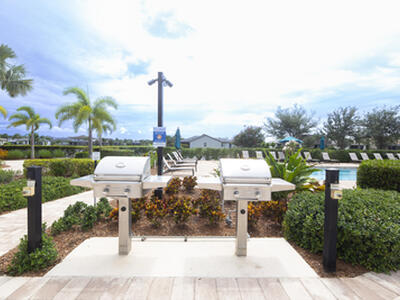 833 SE Courances Drive, Port Saint Lucie, FL 34984