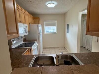 2805 SW 22nd Avenue, Delray Beach, FL 33445