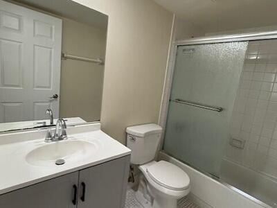 2805 SW 22nd Avenue, Delray Beach, FL 33445