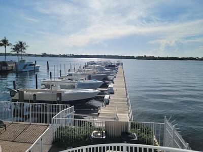 125 Harbors Way, Boynton Beach, FL 33435