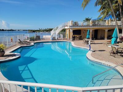 125 Harbors Way, Boynton Beach, FL 33435