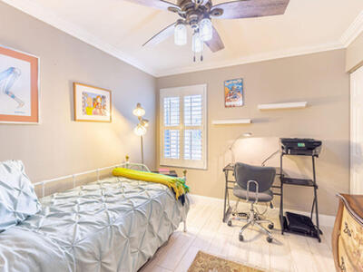 1038 Jeffery Street, Boca Raton, FL 33487