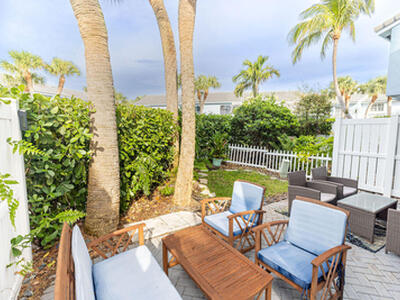 1038 Jeffery Street, Boca Raton, FL 33487