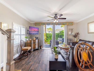 1038 Jeffery Street, Boca Raton, FL 33487