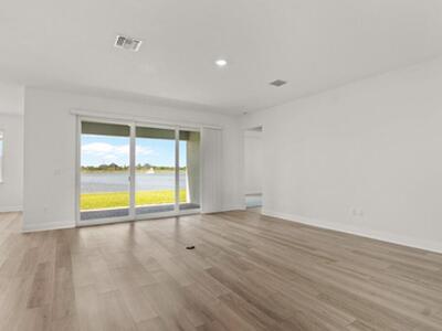 5684 Hampton Park Circle, Vero Beach, FL 32966