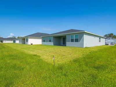 5684 Hampton Park Circle, Vero Beach, FL 32966