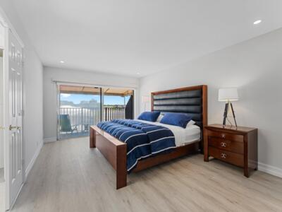 1194 Hillsboro Mile, Hillsboro Beach, FL 33062