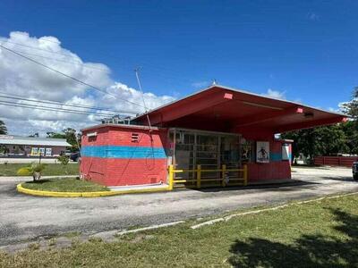 3263 Sierra Drive, Palm Springs, FL 33461