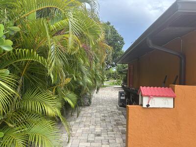 1257 SE Airoso Boulevard, Port Saint Lucie, FL 34983