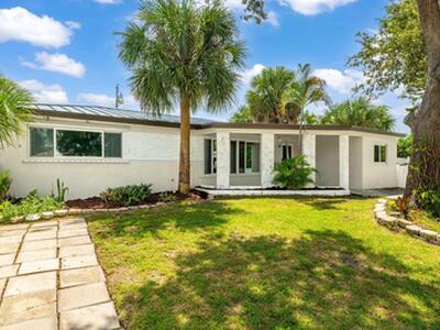 2298 NE 4th Avenue, Boca Raton, FL 33486