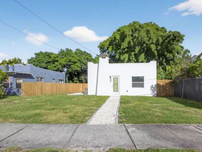 3108 Greenwood Avenue