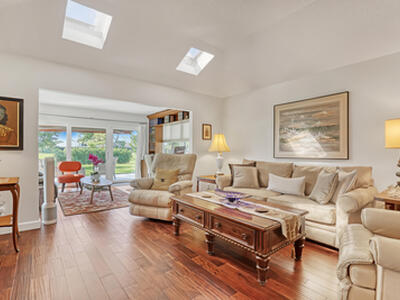 6598 Eastpointe Pines Street, Palm Beach Gardens, FL 33418