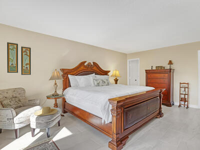 6598 Eastpointe Pines Street, Palm Beach Gardens, FL 33418