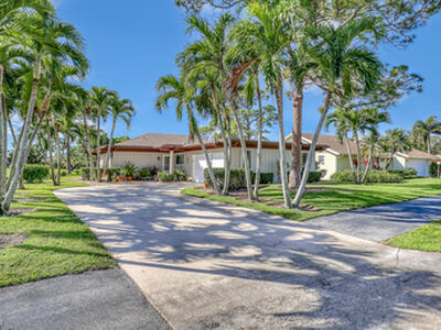 6598 Eastpointe Pines Street, Palm Beach Gardens, FL 33418