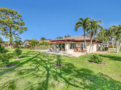 6598 Eastpointe Pines Street, Palm Beach Gardens, FL 33418