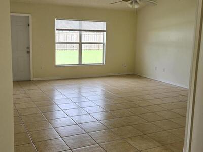 737 SW Jordin Avenue, Port Saint Lucie, FL 34953