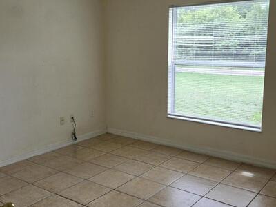 737 SW Jordin Avenue, Port Saint Lucie, FL 34953