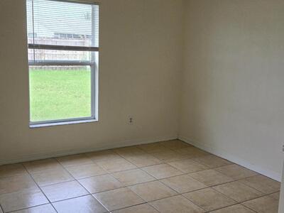 737 SW Jordin Avenue, Port Saint Lucie, FL 34953