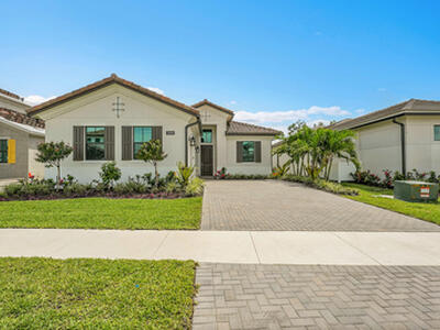 13920 Vivant Drive, Palm Beach Gardens, FL 33412