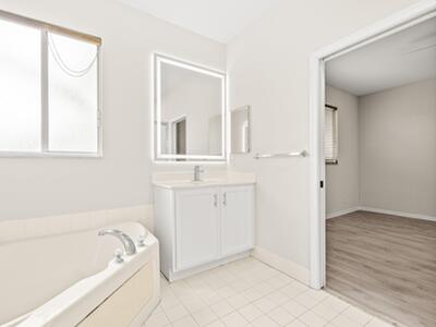 3187 N Oasis Drive, Boynton Beach, FL 33426