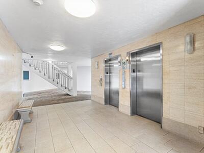 301 Lake Shore Drive, Lake Park, FL 33403