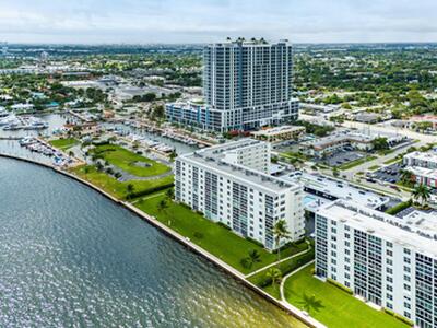 301 Lake Shore Drive, Lake Park, FL 33403